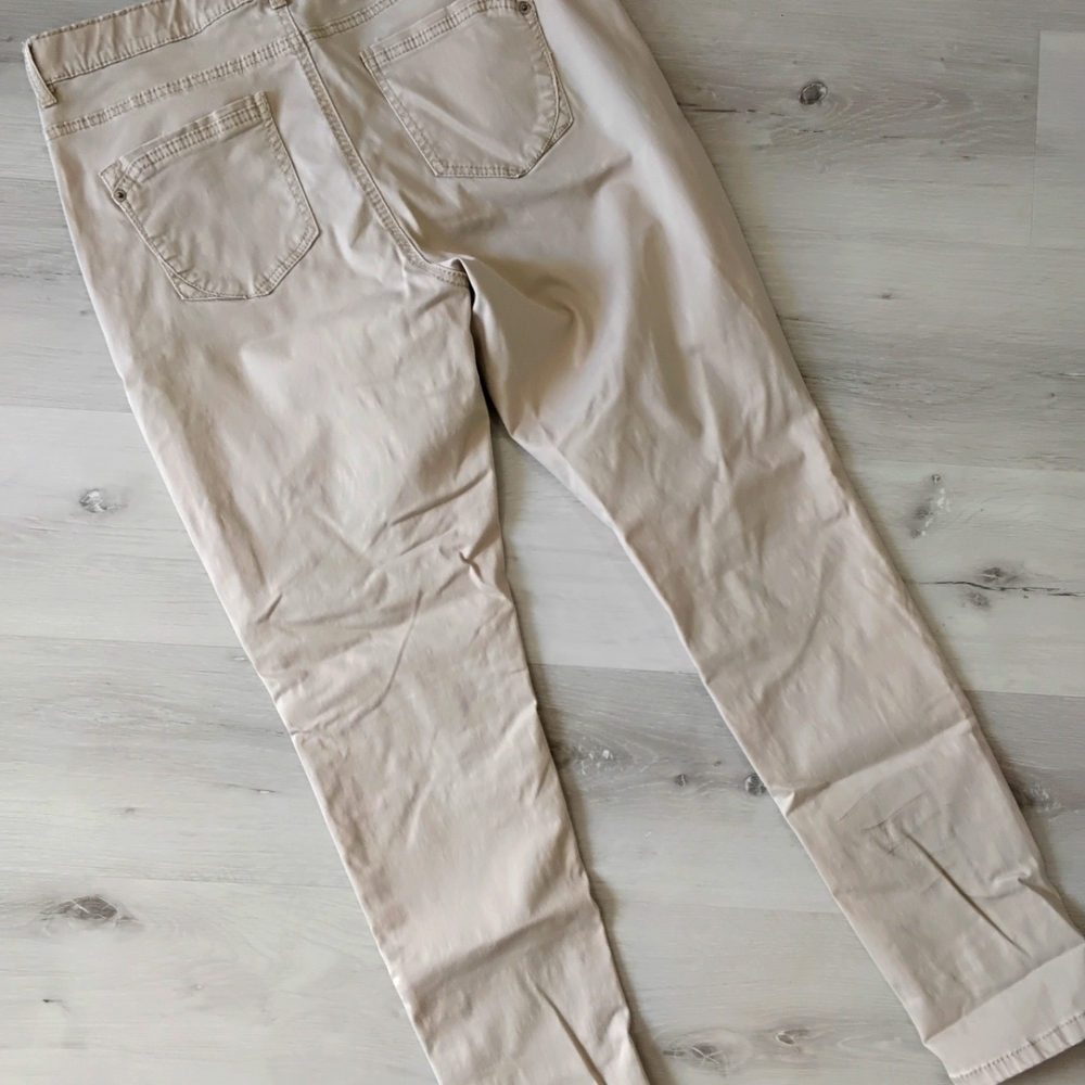 Unionbay Beige Women's Jeans - Picture 5 of 7
